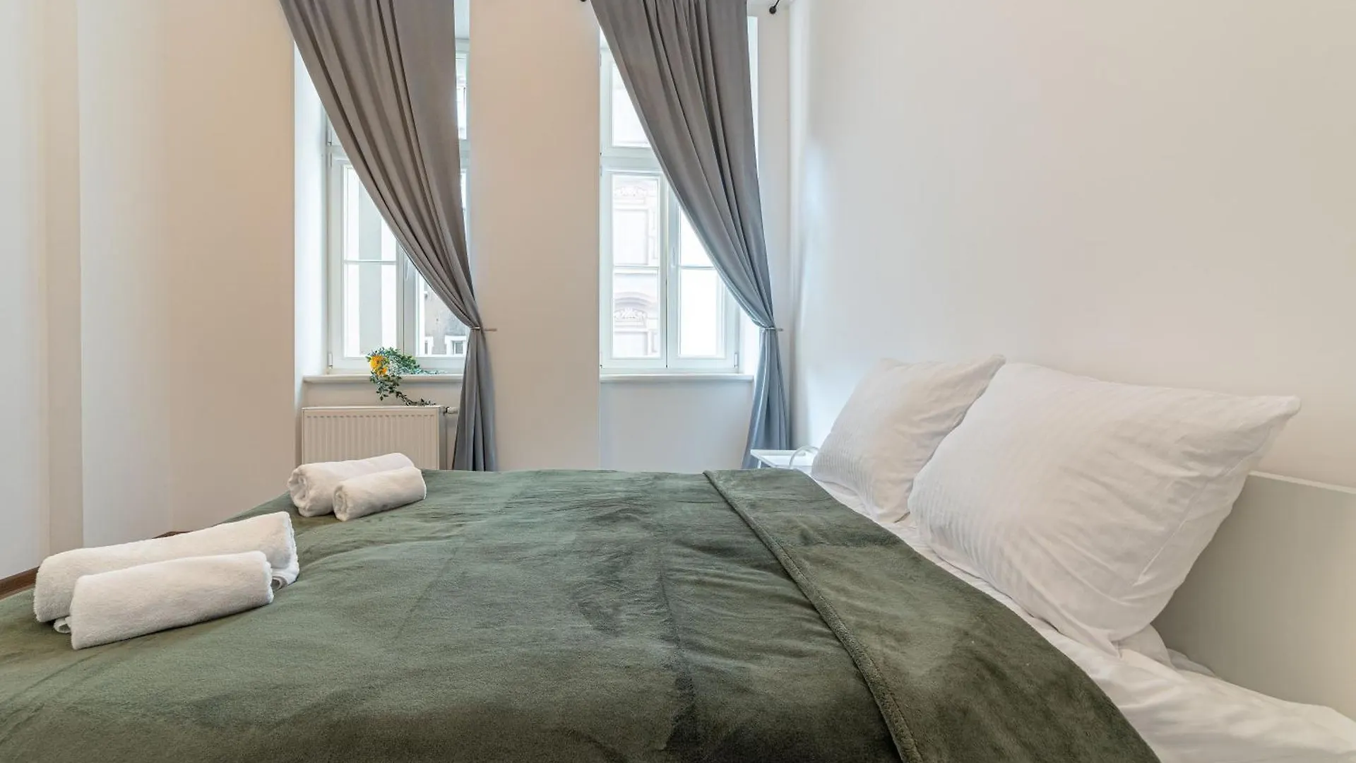 RentPlanet - Apartamenty Stare Miasto Breslavia Polonia