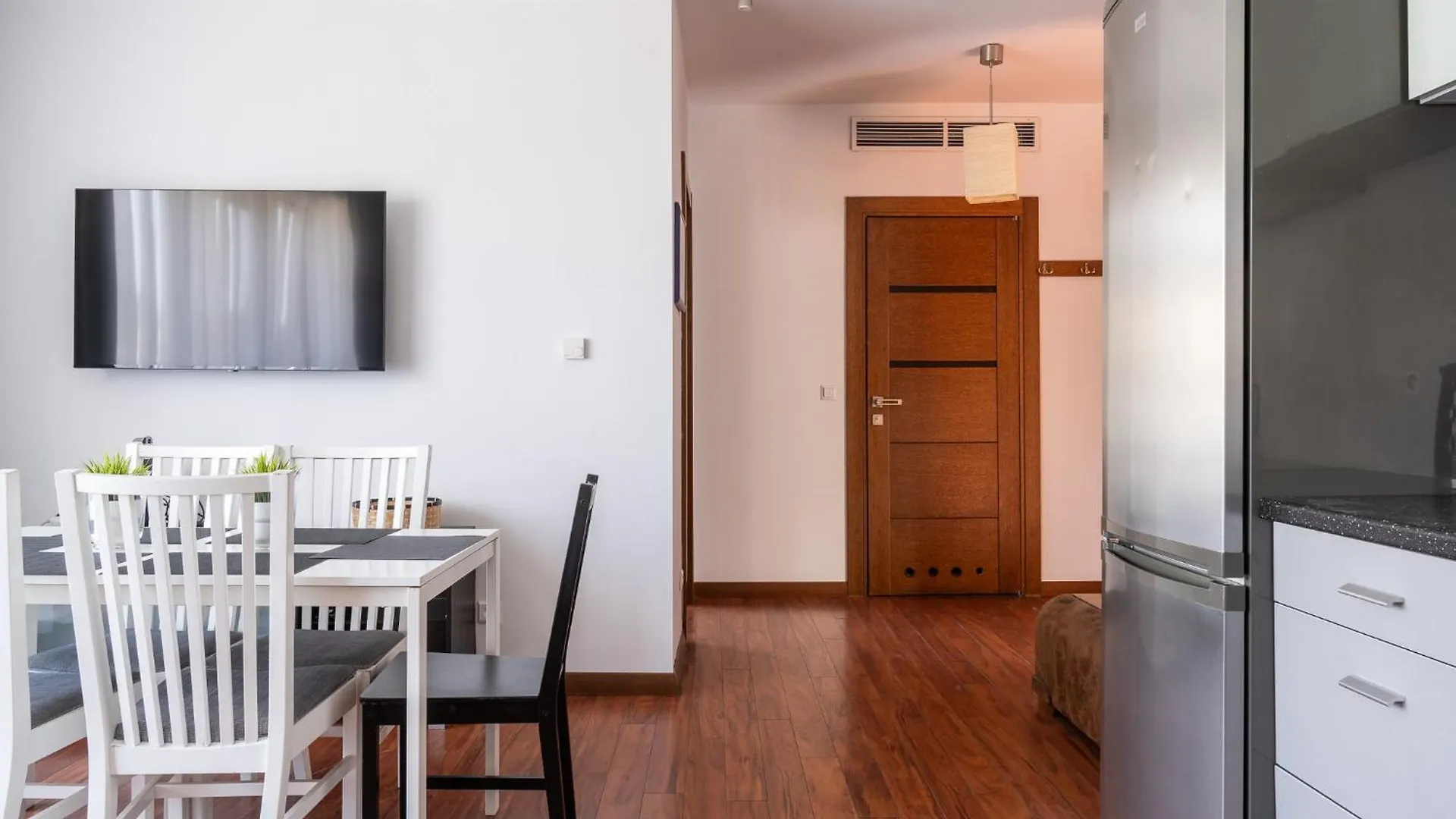 Appartamento RentPlanet - Apartamenty Stare Miasto Breslavia Polonia