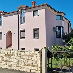 Apartma Katy , Umago Croazia